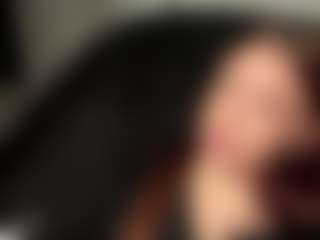 Live cam show with ShanonQasba - Granny MILF on Streamer API