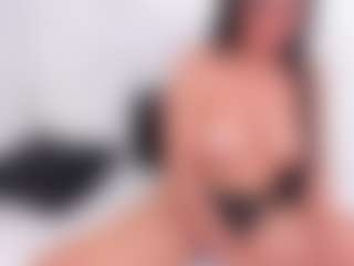 theylor-16's Live Sex Cam Show