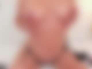 theylor-16's Live Sex Cam Show