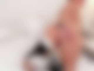 theylor-16's Live Sex Cam Show