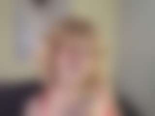 Live cam show with Trixie-June - Ass Bouncing on mypornchat.com