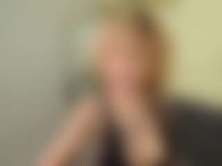 Live cam show with Trixie-June - BBW on Uber Horny