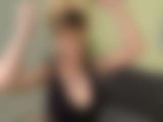 Live cam show with Trixie-June - Tokenkeno on TottyGirls