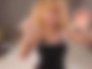 Live cam show with Trixie-June - Wet on Camsoda