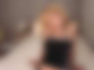 Live cam show with Trixie-June - Wet on Camsoda