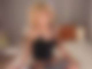 Trixie-June's Live Sex Cam Show