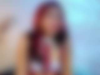 Live cam show with CleoCollins - New BBW on Hubzter Live