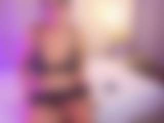 Live cam show with SamyLovett - White on dropp.cam | colombia
