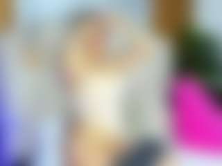 Live cam show with Cailyn-frox - New Brown Eyes on SpunkLive