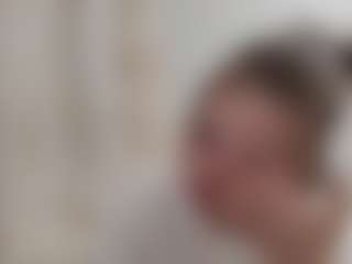 Laura's Live Sex Cam Show