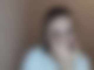 Live cam show with Laura - Shower on LiveSexCams6