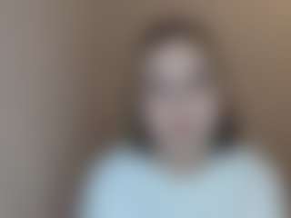 Live cam show with Laura - Blue Eyes on Pornisteam.com