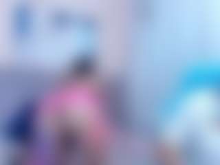 Live cam show with Kassiekitty - Strip on Camsoda