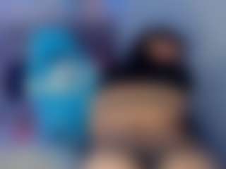 Live cam show with kittygirlsgh - New Brown Eyes on Milfs Live