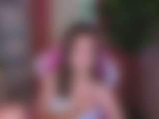 Live cam show with LunaRa1n - Brown Eyes Teen (18+) on intimatelivegirls.com