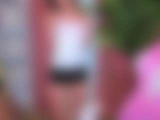 Live cam show with LunaRa1n - Brown Hair Petite on LiveSexCams6