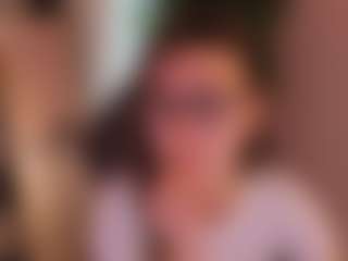 Live cam show with LunaRa1n - Brown Hair on Dolls Live