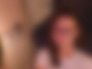 Live cam show with LunaRa1n - Skinny on Camsoda