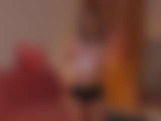 Live cam show with LunaRa1n - Normal on madthumbs