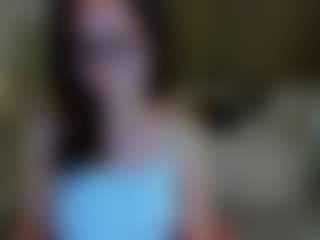 Spettacolo in cam dal vivo con LunaRa1n - Cute su Camsoda