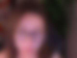 Live cam show with LunaRa1n - Body Massage on livesuperchat.net
