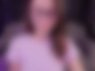 Live cam show with LunaRa1n - Brown Hair on live.xheat.ai