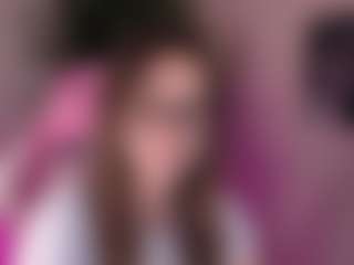 Live cam show with LunaRa1n - Striptease on Milfs Live