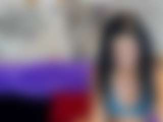 OliMills MILF webcam performer live streaming