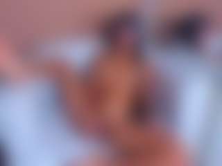 Live cam show with EllieFoxx - Indian MILF on Hubzter Live | colombia