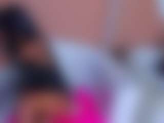 Live cam show with EllieFoxx - Ebony Squirt on Camsoda | colombia