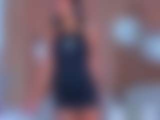 Live cam show with EllieFoxx - Ebony on CamClone | colombia