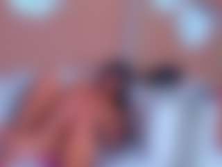 Live cam show with EllieFoxx - Flashing on ObeyMaria