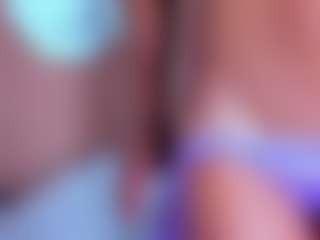 EllieFoxx's Live Sex Cam Show