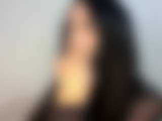 Live cam show with Lili - Body Massage on Camsoda