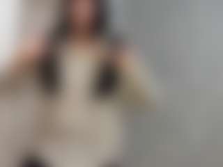Live cam show with Lili - Spy Petite on Camsoda