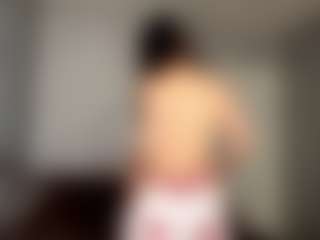 Live cam show with InesShofner - Blowjob on SpunkLive