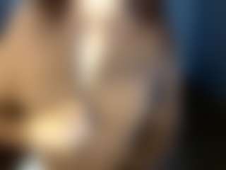 Live cam show with InesShofner - Bi Sexual on googirlz