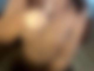 InesShofner's Live Sex Cam Show