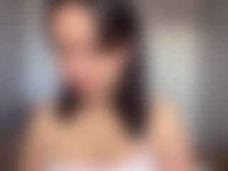 Live cam show with InesShofner - Skinny on Camsoda