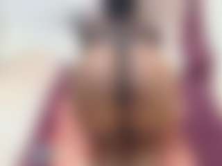 NaughtyLira69's Live Sex Cam Show