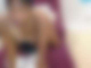 NaughtyLira69's Live Sex Cam Show