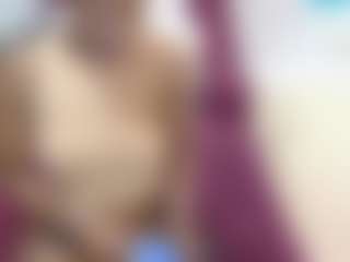 NaughtyLira69's Live Sex Cam Show