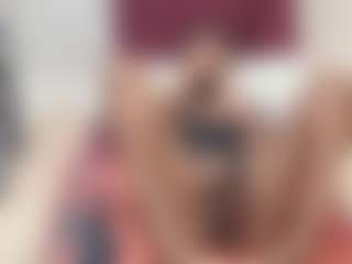 NaughtyLira69's Live Sex Cam Show