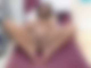 NaughtyLira69's Live Sex Cam Show