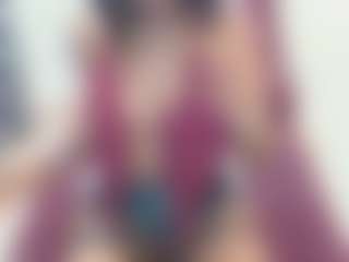 NaughtyLira69's Live Sex Cam Show