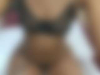 NaughtyLira69's Live Sex Cam Show