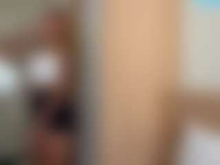Live cam show with Julia - Skinny White on infinitiblacc.com | france