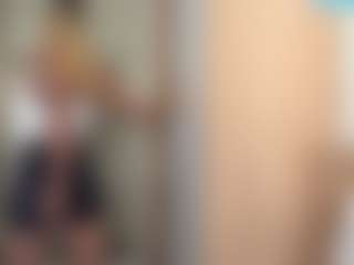 Live cam show with Julia - Green Eyes on chickslive.net