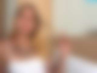 Julia's Live Sex Cam Show