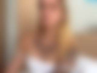 Julia's Live Sex Cam Show